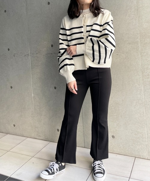 Meli rich（メリーリッチ）の「パールボタンボーダーニットカーディガン（カーディガン/ボレロ・レディース・イエロー/ブラック/アイボリー・FREE）」の15枚目の写真