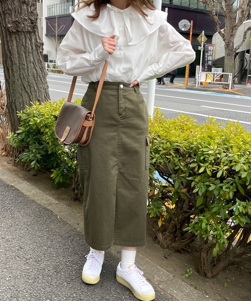 WEGO（ウィゴー）の「WEGO/ローライズカーゴロングスカート（スカート・レディース・カーキ/ブラック/ベージュ・FREE）」の4枚目の写真