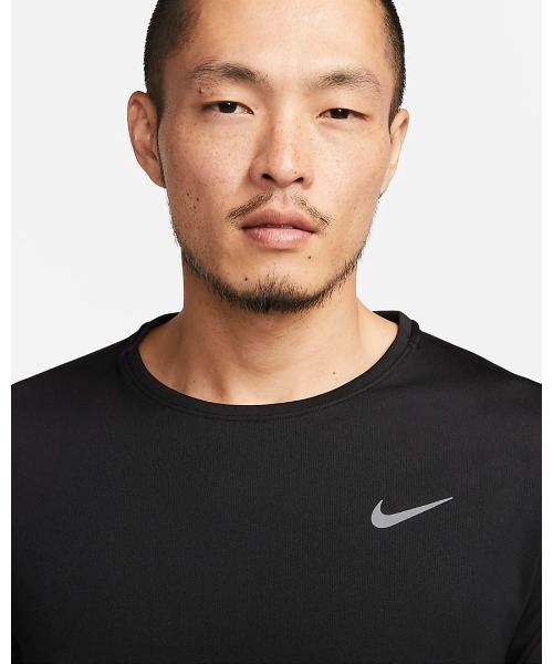 NIKE（ナイキ）の「《NIKEアパレル》ナイキ DF マイラー S/S トップ（Tシャツ/カットソー・メンズ・ブラック/ホワイト/ロイヤルブルー/ダークブルー/グリーン系その他/グリーン系その他2/レッド/レッド系・M/XL/S/L/2XL）」の12枚目の写真