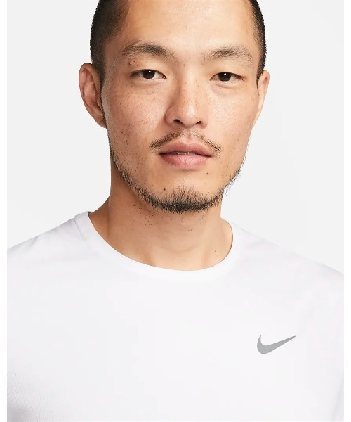 NIKE（ナイキ）の「《NIKEアパレル》ナイキ DF マイラー S/S トップ（Tシャツ/カットソー・メンズ・ブラック/ホワイト/ロイヤルブルー/ダークブルー/グリーン系その他/グリーン系その他2/レッド/レッド系・M/XL/S/L/2XL）」の15枚目の写真