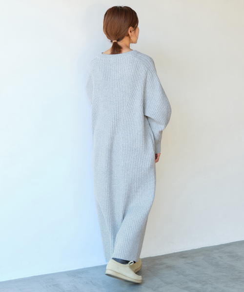 IENA（イエナ）の「変形リブニットワンピース（ワンピース・レディース・ネイビー/アイボリー/サックスブルー・FREE）」の13枚目の写真
