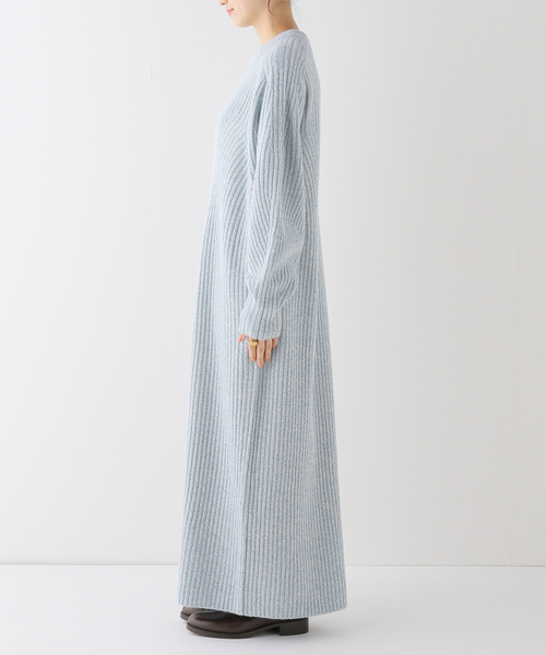 IENA（イエナ）の「変形リブニットワンピース（ワンピース・レディース・ネイビー/アイボリー/サックスブルー・FREE）」の20枚目の写真