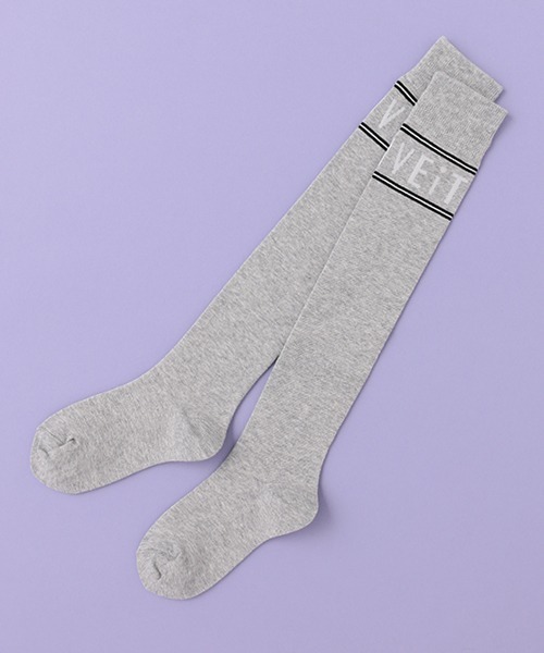 by LOVEiT（バイラビット）の「ラインロゴニーハイソックス