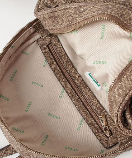 Guess（ゲス）の「ECO ELEMENTS Backpack（バックパック/リュック・レディース・ダークグレー/ベージュ・ONE SIZE）」の5枚目の写真