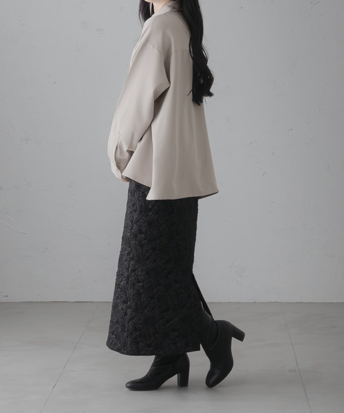 epnok(エプノック)の「サイドスリットベーシックルーズシャツ(シャツ/ブラウス・メンズ・チャコールグレー/ブラック/オフホワイト/カーキ/グレイッシュベージュ/グレイッシュブルー/モカ・SMALL/X-SMALL/LARGE/MEDIUM)」の12枚目の写真