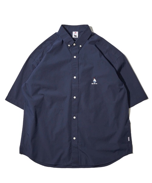 ADPOSION（アドポーション）の「【Red Cap Girl】ワンポイント刺繍 ビッグシルエット 半袖 ボタンダウンシャツ（シャツ/ブラウス・メンズ・ブラック/その他/ホワイト/ネイビー系1/ネイビー/ブルー系1/サックスブルー・LARGE/MEDIUM）」の19枚目の写真