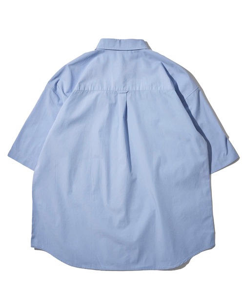 ADPOSION（アドポーション）の「【Red Cap Girl】ワンポイント刺繍 ビッグシルエット 半袖 ボタンダウンシャツ（シャツ/ブラウス・メンズ・ブラック/その他/ホワイト/ネイビー系1/ネイビー/ブルー系1/サックスブルー・LARGE/MEDIUM）」の16枚目の写真