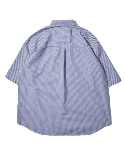 ADPOSION（アドポーション）の「【Red Cap Girl】ワンポイント刺繍 ビッグシルエット 半袖 ボタンダウンシャツ（シャツ/ブラウス・メンズ・ブラック/その他/ホワイト/ネイビー系1/ネイビー/ブルー系1/サックスブルー・LARGE/MEDIUM）」の12枚目の写真