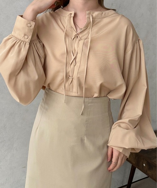 apres jour clair(アプレジュールクレア)の「【apres jour clair】フロントレースアップチュニック【ZOZOTOWN限定アイテム】(シャツ/ブラウス・レディース・ベージュ/アイボリー・X-LARGE/フリー)」の4枚目の写真