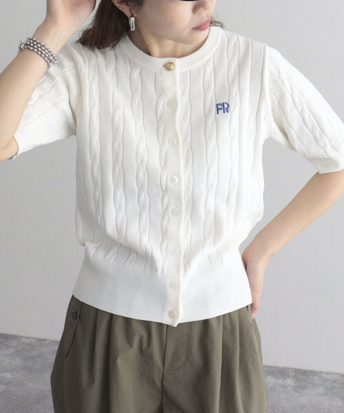 fredy emue（フレディエミュ）の「ケーブル柄半袖カーディガン（カーディガン/ボレロ・レディース・オフホワイト/イエロー/ブルー/ベビーピンク/サックスブルー・38）」の13枚目の写真