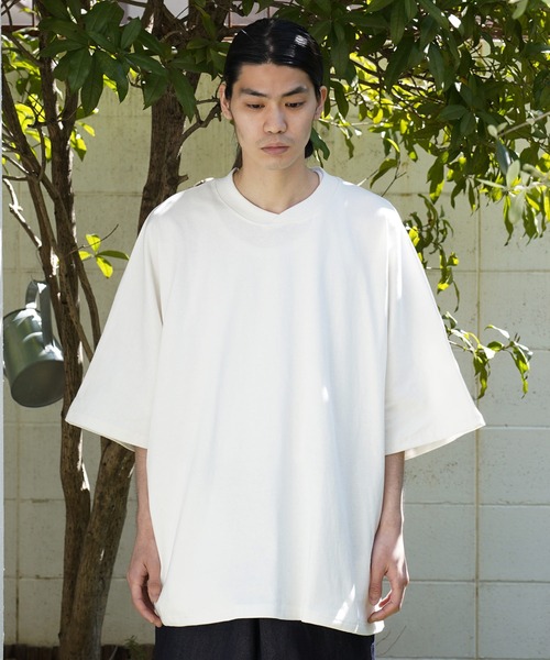 Air Tokyo(エアートウキョー)の「オーバーサイズ ドルマンスリーブ S/S カットソー(Tシャツ/カットソー・メンズ・グレイッシュベージュ/ブラック/オフホワイト・LARGE/MEDIUM)」の4枚目の写真