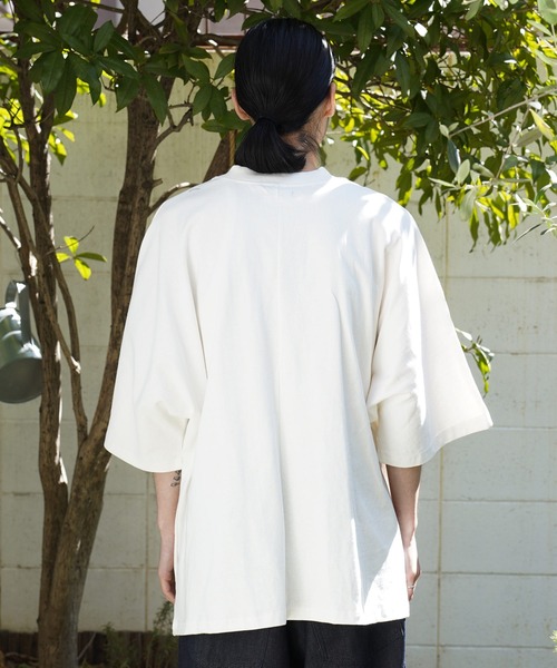 Air Tokyo(エアートウキョー)の「オーバーサイズ ドルマンスリーブ S/S カットソー(Tシャツ/カットソー・メンズ・グレイッシュベージュ/ブラック/オフホワイト・LARGE/MEDIUM)」の6枚目の写真