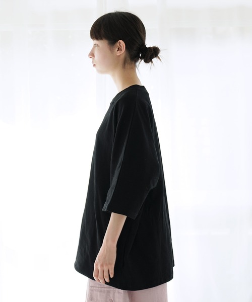Air Tokyo(エアートウキョー)の「オーバーサイズ ドルマンスリーブ S/S カットソー(Tシャツ/カットソー・メンズ・グレイッシュベージュ/ブラック/オフホワイト・LARGE/MEDIUM)」の14枚目の写真