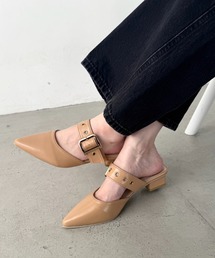 Loueme（ルエム）の「ポインテッドトゥ太ベルトミュール（パンプス）」