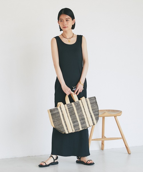 RIVE DROITE(リヴドロワ)の「R.good/ラインストラップスポサン(サンダル・レディース・ブラウン/ブラック・S/M/L)」の16枚目の写真