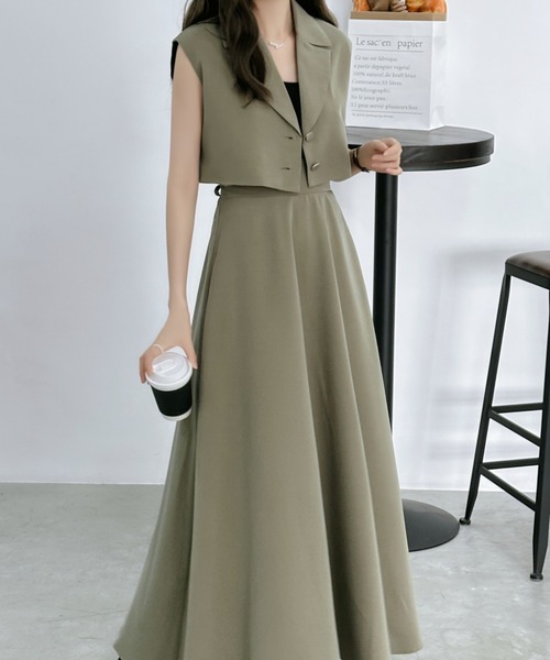 ABITOKYO（アビトーキョー）の「ショート丈ジャケット＆ハイウエストボリュームフレアスカートセットアップ（セットアップ・レディース・ベージュ/モカ/ブラック/チャコールグレー/ブルーグレー/ブラウン/カーキ・M/L）」の8枚目の写真