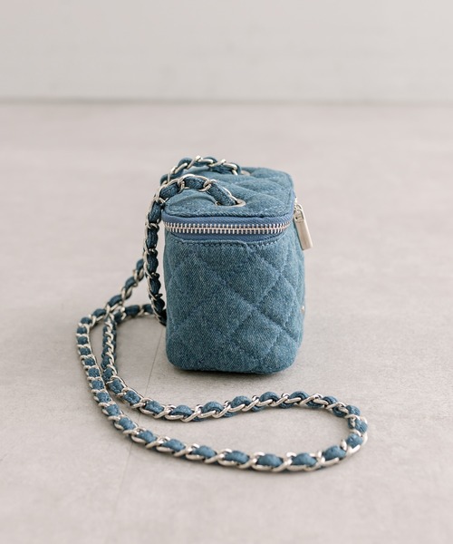 loti（ロティ）の「loti デニムミニバニティ（ショルダーバッグ・レディース・ネイビー/ブルー・ONE SIZE）」の7枚目の写真