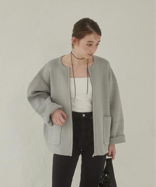 ANGIE（アンジー）の「ランタンスリーブ ニットジップカーディガン（カーディガン/ボレロ・レディース・ネイビー/レッド/ホワイト系その他/グレー/ブラック/アイボリー/サックスブルー/ホワイト×ネイビー/ライトグレー/オフホワイト/グレー系その他/オレンジ/ホワイト系1/シルバー系1/ホワイト・FREE）」の15枚目の写真