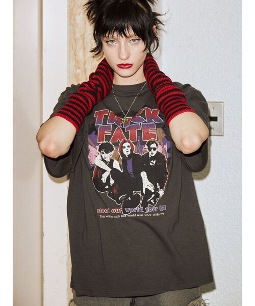 jouetie(ジュエティ)の「ボーダーアームウォーマー(アームカバー・レディース・レッド/ブラック・MEDIUM)」の10枚目の写真