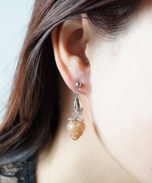 CERCA（チェルカ）の「jolie minette/もぎたて いちご狩り シルバー ピアス（ピアス（両耳用）・レディース・ブラック/ベージュ/ブラウン/クリア・FREE）」の12枚目の写真