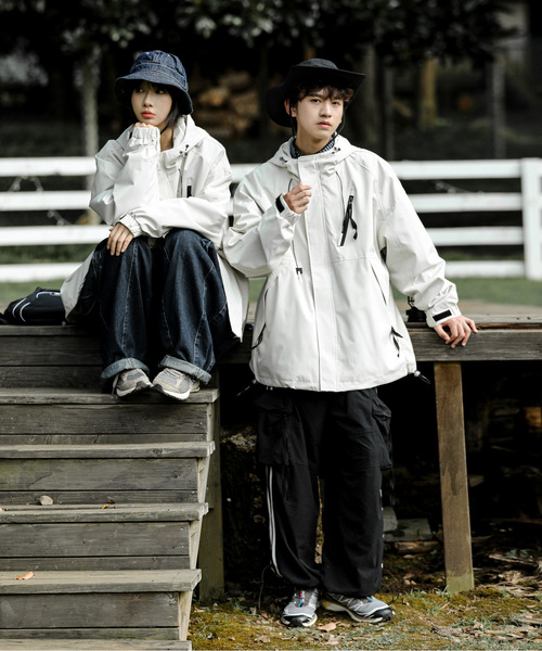 neos(ネオス)の「【neos -addictive design-】ビッグシルエット ボリュームネック フード マウンテン パーカー(マウンテンパーカー・メンズ・ベージュ/カーキ/ブラック・MEDIUM/LARGE/X-LARGE)」の15枚目の写真