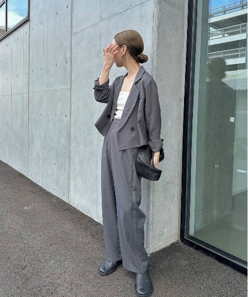 ショートジャケット+タックパンツ セットアップ（セットアップ