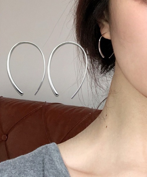 Coo+i(クーイ)の「フックピアス(ピアス(両耳用)・レディース・シルバー/ゴールド・FREE)」の1枚目の写真