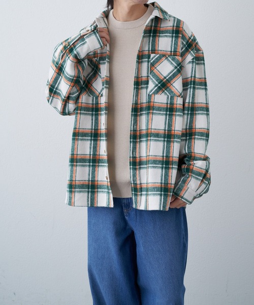 COLONY 2139（コロニートゥーワンスリーナイン）の「リサイクルポリクルーニット（ニット/セーター・メンズ・グレイッシュベージュ/アイボリー/バイオレット/ブラック/ブルー・LARGE/MEDIUM）」の10枚目の写真