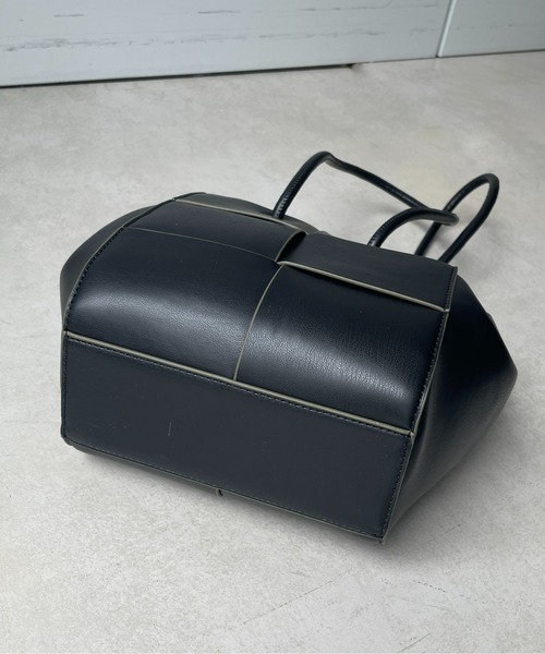 Thevon（ゼボン）の「ブレイドミニバッグ（ショルダーバッグ・レディース・モカ/アイボリー/ブラック・FREE）」の14枚目の写真