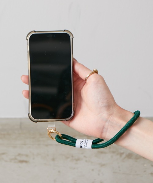 BIRTHDAY BAR（バースデイバー）の「ANTISHOCK 静電気軽減 スマホストラップ（スマホグッズ・レディース・グリーン/ベージュ/イエロー/アイボリー/ネイビー/パープル/ブラックミックス/ピンク/ブルー/ブラック・0/フリー）」の5枚目の写真