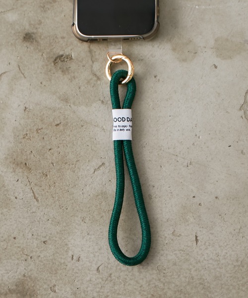 BIRTHDAY BAR（バースデイバー）の「ANTISHOCK 静電気軽減 スマホストラップ（スマホグッズ・レディース・グリーン/ベージュ/イエロー/アイボリー/ネイビー/パープル/ブラックミックス/ピンク/ブルー/ブラック・0/フリー）」の17枚目の写真