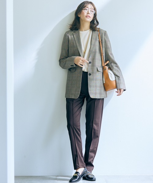 slattgir(スラットジール)の「高身長 ピンタックカットストレートパンツ(セットアップ対応)(トールサイズ)(スラックス・レディース・ライトベージュ/ブラック/ブラウン・M/L/LL/3L/4L/5L)」の8枚目の写真