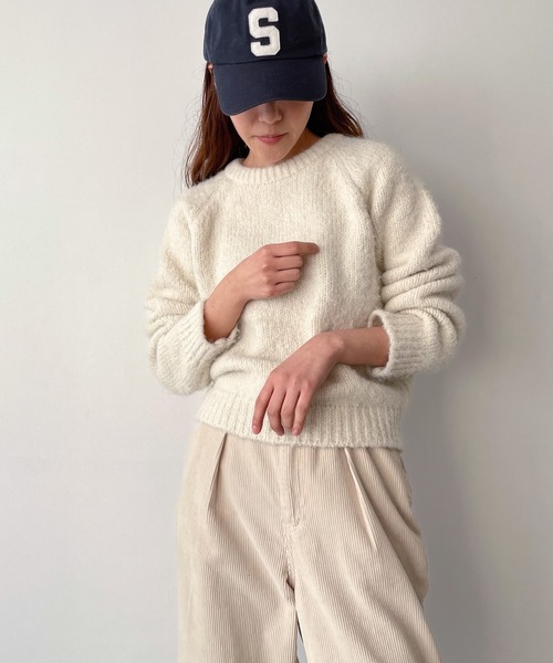 CANAL JEAN（キャナルジーン）の「El mar　アルパカ混ラグランニット（ニット/セーター・レディース・チャコールグレー/ブルー/ベージュ/ピンク・ONE SIZE）」の3枚目の写真