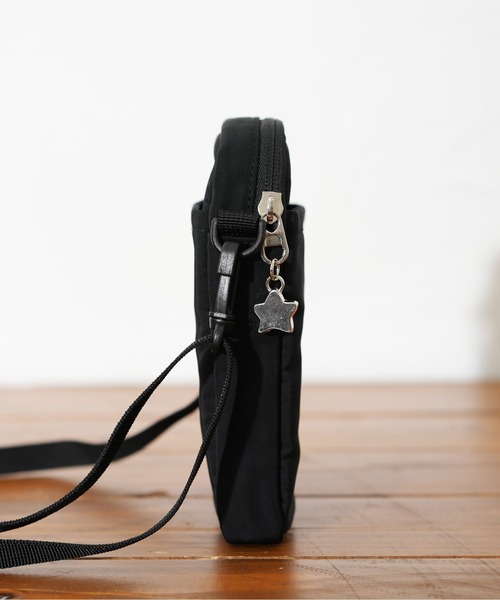 CONVERSE（コンバース）の「ちいかわ × コンバース ショルダーポーチ