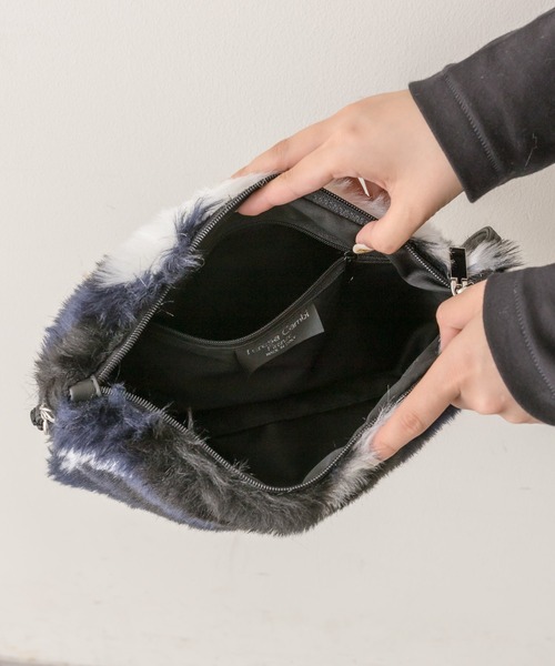 teresa cambi（テレサ・カンビ）の「【TERESA CAMBI(テレサカンビ)】ear別注/柄ショルダーバッグ（ショルダーバッグ・レディース・ネイビー/レッド・FREE）」の7枚目の写真