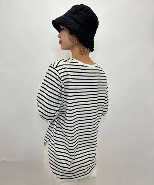 Alite cloth(アリーテクロス)の「クルーネック裾ラウンドヘムボーダーロンT(Tシャツ/カットソー・レディース・レッド/ブラック系その他/グリーン/ホワイト系その他/ブルー/ホワイト/ブラック・M/L/XL)」の8枚目の写真