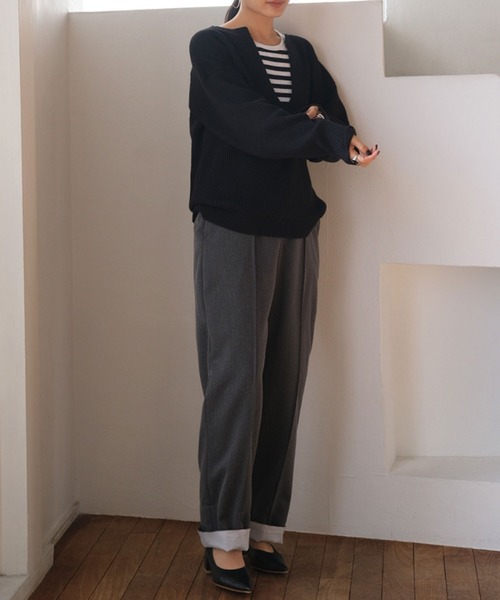 AKTE（アクテ）の「ディープオープンネックニットプルオーバー（ニット/セーター・レディース・グレー/ブラック・FREE）」の18枚目の写真