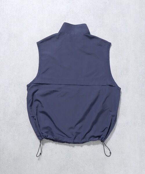FFEIN（フェイン）の「【FFEIN】ロゴ刺繍スタンドカラーナイロンジップベスト / ドローコード セットアップ対応（ベスト・メンズ・ネイビー/ブラック/ベージュ・LARGE/MEDIUM/SMALL）」の13枚目の写真