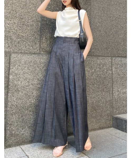 FRAY I.D（フレイアイディー）の「ハイウエストスリータックプリーツパンツ（その他パンツ・レディース・アイボリー/インディゴブルー/ブラック・0/1）」の3枚目の写真