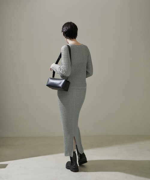 SALON adam et rope'（サロン アダム エ ロペ）の「【WEB限定】リブシアーナロースカート【セットアップ対応】（スカート・レディース・ベージュ/グレー/ネイビー・FREE）」の4枚目の写真