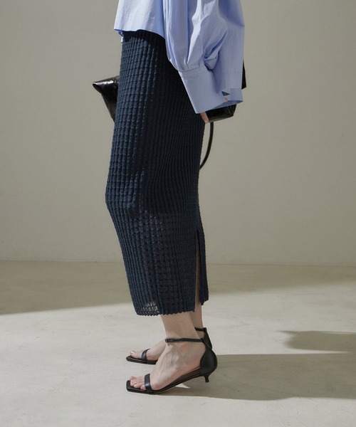 SALON adam et rope'（サロン アダム エ ロペ）の「【WEB限定】リブシアーナロースカート【セットアップ対応】（スカート・レディース・ベージュ/グレー/ネイビー・FREE）」の13枚目の写真