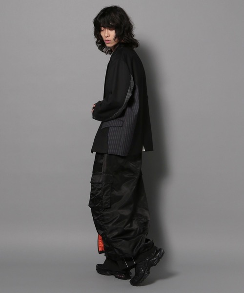 Anui（アニュイ）の「【UNISEX/2サイズ展開】MA1レイヤードスカート（スカート・レディース・ブラック/グレー・MEDIUM/SMALL）」の14枚目の写真