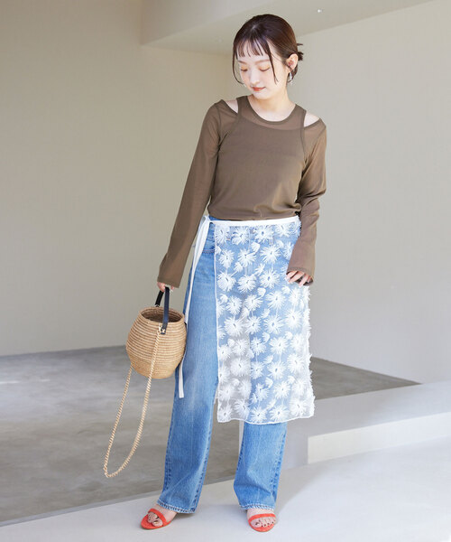 SLOBE IENA(スローブイエナ)の「チュールセットプルオーバー(Tシャツ/カットソー・レディース・ブラウン/グリーン/アイボリー・FREE)」の16枚目の写真