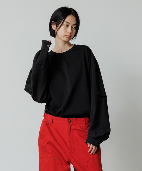 ADAM ET ROPE'(アダムエロペ)の「【WEB限定】アーム スイッチ ロングスリーブ カットソー / ルーズシルエット / ユニセックス(Tシャツ/カットソー・メンズ・ブラック/ネイビー/オフホワイト・S/M/L)」の16枚目の写真