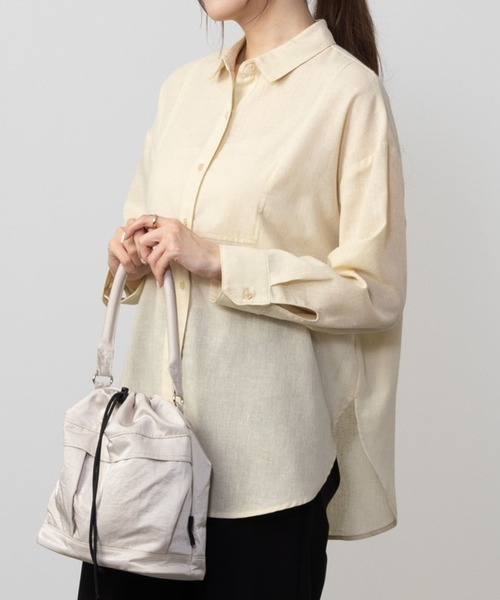 HusHusH（ハッシュアッシュ）の「HusHusH ハッシュアッシュ リネン混ベーシックシャツ（シャツ/ブラウス・レディース・ライトイエロー/ネイビー/ホワイト・M/L）」の3枚目の写真