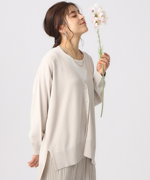 SHOO・LA・RUE（シューラルー）の「◆【洗える/体型カバー/UV】ゆるポンチョ風カーディガン（カーディガン/ボレロ・レディース・ナチュラル/グリーン系/ブラック/イエロー系その他・00）」の2枚目の写真