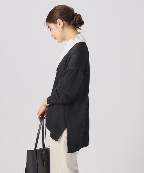 SHOO・LA・RUE（シューラルー）の「◆【洗える/体型カバー/UV】ゆるポンチョ風カーディガン（カーディガン/ボレロ・レディース・ナチュラル/グリーン系/ブラック/イエロー系その他・00）」の6枚目の写真