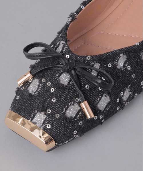 Olu.（オルドット）の「スクエアトゥデニムパンプス（パンプス・レディース・ダークブルー/ライトブルー・39/37/35）」の6枚目の写真