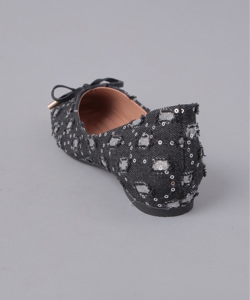 Olu.（オルドット）の「スクエアトゥデニムパンプス（パンプス・レディース・ダークブルー/ライトブルー・39/37/35）」の22枚目の写真