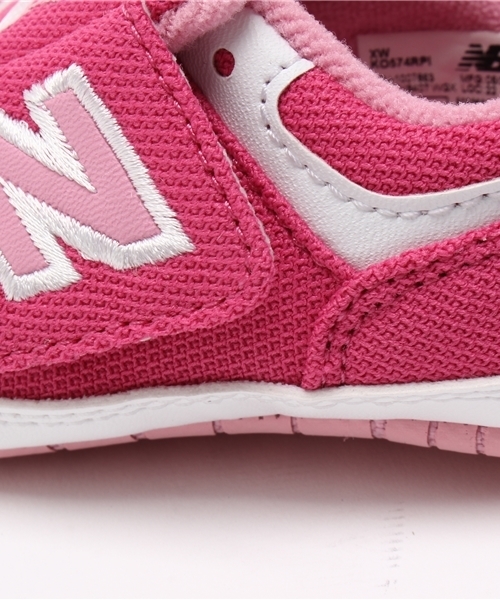 NEW BALANCE(ニューバランス)の「NEW BALANCE / “KO 574” (11~12.5cm)(スニーカー・キッズ・グレー/レッド系その他・11/11.5/12/12.5)」の4枚目の写真